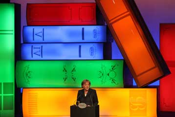 Η Φρανκφούρτη εγκαινιάζει την Έκθεση Βιβλίου της και πάει Πεκίνο