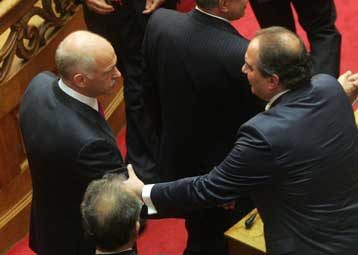 Ορκίστηκαν οι «300» της νέας Βουλής