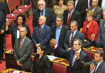 Την Βέρα Νικολαΐδου προτείνει για αντιπρόεδρο της Βουλής το ΚΚΕ