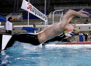 Την απόκτηση των Καλαφάτη και Μελαδίνη ανακοίνωσε ο Ολυμπιακός