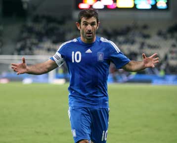 Ο Καραγκούνης υπερασπίστηκε τον Ρεχάγκελ που «έτσι κάνει πάντα»