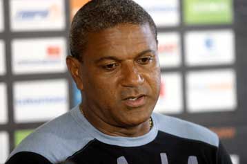 Σύνθημα νίκης από τον προπονητή του Αρη ενόψει Εργοτέλη