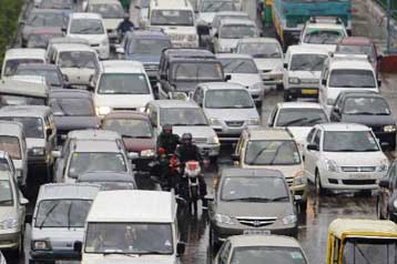 Πορεία στη Βουλή πραγματοποίησαν οι εργαζόμενοι στη Ναυπηγοεπισκευαστική Ζώνη