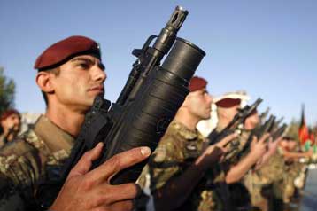 Διαψεύδει οργισμένη η Ιταλία ότι «λάδωνε» τους Ταλιμπάν έναντι… ειρήνης