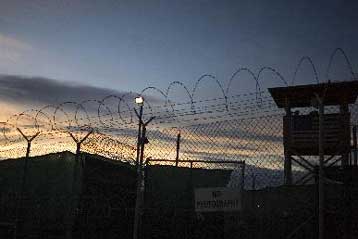 Εγκρίνει η Βουλή των Αντιπροσώπων μεταγωγή κρατουμένων του Γκουαντάναμο στις ΗΠΑ