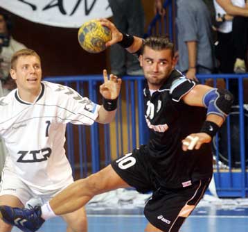 Ήττα του ΠΑΟΚ από την Τσεχόβσκι Μεντέντι με 37-25 στη Ρωσία