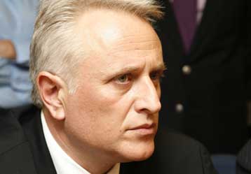 Η πρώτη απόφαση του ΥΠΕΣ αναρτάται στο διαδίκτυο και δέχεται… απόψεις