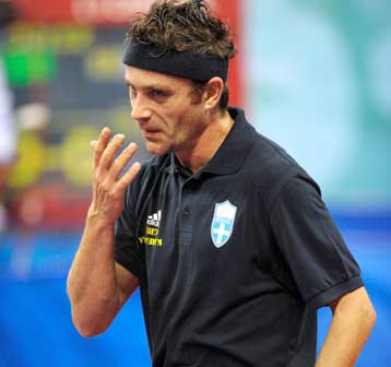 Μία νίκη και μία ήττα του Κρεάνγκα στην πρεμιέρα του Παγκοσμίου Κυπέλλου