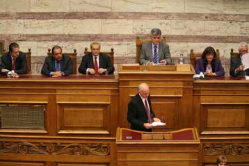 Προγραμματικές δηλώσεις με την οικονομία σε έκτακτη ανάγκη