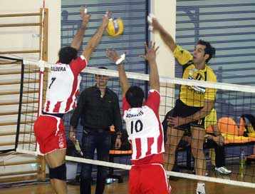 Ένας Ρουμελιώτης απ τον πλανήτη… Αρη νίκησε τον Ολυμπιακό