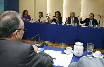 Νέα δεδομένα στο θέμα των υποψηφίων μετά το «ναι» Καραμανλή στη διαδικασία