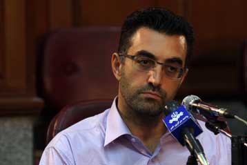 Ελεύθερος με εγγύηση αφέθηκε ανταποκριτής στο Ιράν