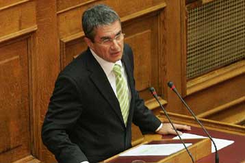 Για την κατάργηση των ρυθμίσεων Πετραλιά στο Ασφαλιστικό δεσμεύθηκε ο Ανδρ.Λοβέρδος