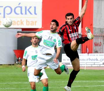 «Στραβοπάτησαν» Κερατέα και Παναχαϊκή, οι παίκτες πλήρωσαν τον διαιτητή στην Καστοριά