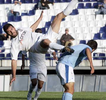 Στη δεύτερη θέση ο Ολυμπιακός Βόλου, σημαντική νίκη για τον ΟΦΗ στη Ρόδο