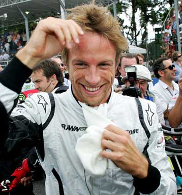 Μπάτον και Brawn αναδείχθηκαν Παγκόσμιοι πρωταθλητές στην F1