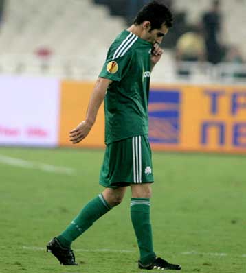 Με πρόβλημα στο γόνατο αποχώρησε ο Μαρίνος