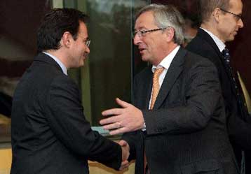 Σκληρή στάση από την ΕΕ για το έλλειμμα, τον Δεκέμβριο η απόφαση για παράταση