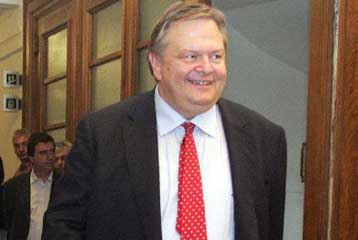 Κατάργηση της θητείας στο Ναυτικό και Αεροπορία μελετά η κυβέρνηση