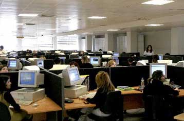 Στον «αέρα» χιλιάδες εργαζόμενοι με Stage στο Δημόσιο