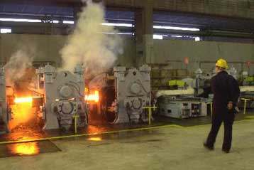 Καθίζηση τζίρου και νέων παραγγελιών στη βιομηχανία τον Αύγουστο