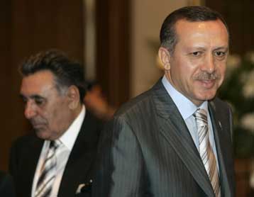 Τρεις μήνες δίνει η Τουρκία στον όμιλο Dogan «για να συμμορφωθεί με το νόμο»