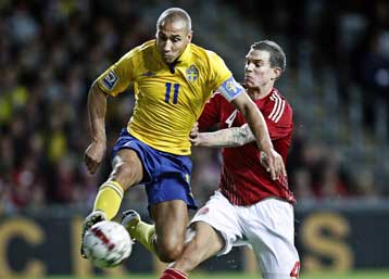 Ο Χένρικ Λάρσον ανακοίνωσε την αποχώρησή του από την ενεργό δράση