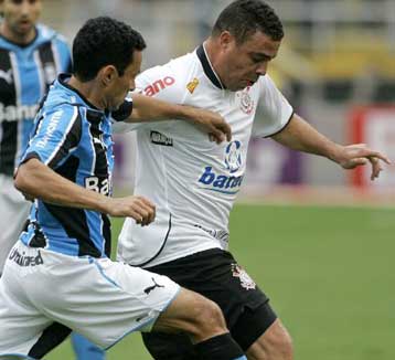 Ο Ρονάλντο θα «κρεμάσει τα παπούτσια» του στην Κορίνθιανς