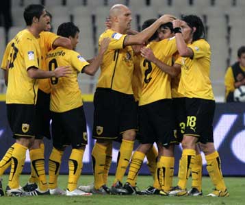 Ο πρόεδρος κατασκευαστικής εταιρείας, Τζιμ Κοζόνης, υποψήφιος για την ΠΑΕ ΑΕΚ