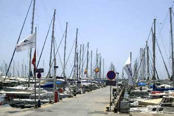 Μόνο στα επαγγελματικά σκάφη αναψυχής η κατάργηση του φόρου, διευκρινίζει η Λ.Κατσέλη