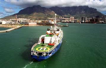 Συμφωνία στην ΕΕ για τις εκπομπές πλοίων και αεροπλάνων