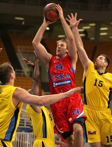 Το Μαρούσι… άγγιξε το θαύμα, αλλά η τύχη χάρισε τη νίκη στην ΤΣΣΚΑ Μόσχας