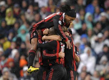 «Διαστημικό» 2-3 της Μίλαν στη Μαδρίτη, ήττα για ΑΠΟΕΛ