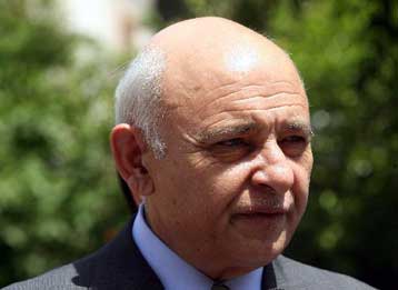 Συναντήσεις με υπουργούς και ΚΕΔΚΕ για τη διοικητική μεταρρύθμιση ζητά η ΕΝΑΕ