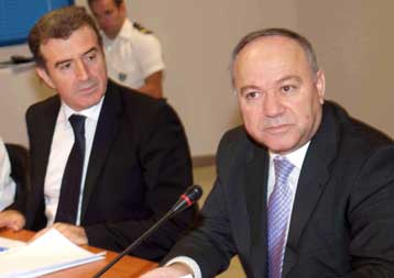 Την παραίτηση του αρχηγού της ΕΛ.ΑΣ. ζήτησε και  έλαβε ο Μ.Χρυσοχοΐδης
