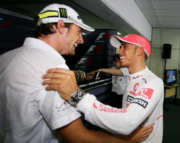 Υπερήφανος ο Λιούις Χάμιλτον για τον Τζένσον Μπάτον