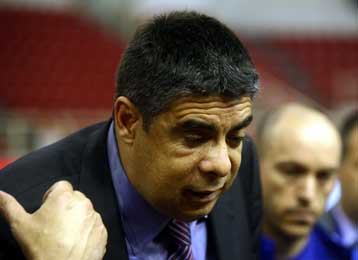 Επίσημη παρουσίαση των νέων παικτών της Καβάλας  και διαζύγιο με Παπαϊωακείμ