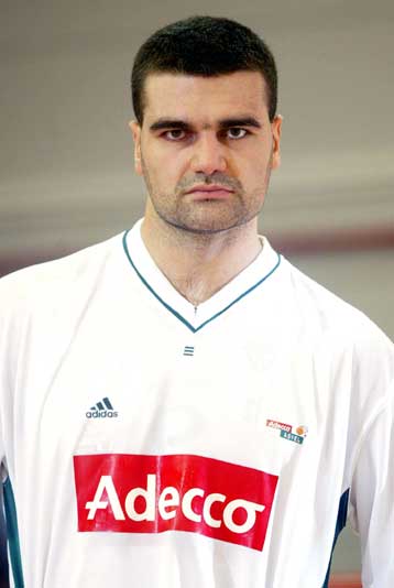 Ανακοίνωσε την απόκτηση του Εφθίμοφ ο Πανιώνιος