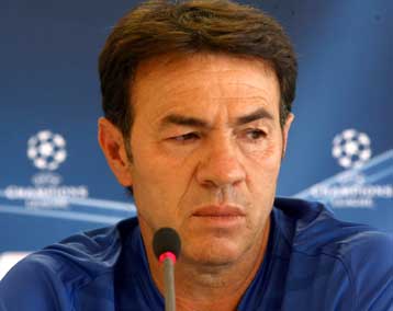 Απολύθηκε ο Ρεσίνο από την Ατλέτικο Μαδρίτης και προσλήφθηκε ο Φλόρες