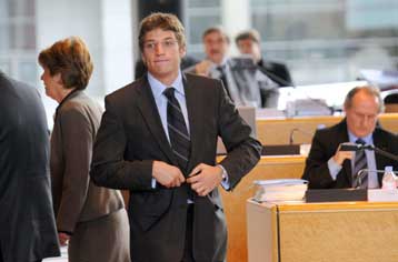 Απλό μέλος του συμβουλίου της Epad εξελέγη ο υιός Σαρκοζί