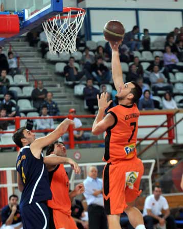 Ο ΑΓΟ Ρεθύμνου πήρε το ντέρμπι από τη Δάφνη και παρέμεινε στην κορυφή της Α2