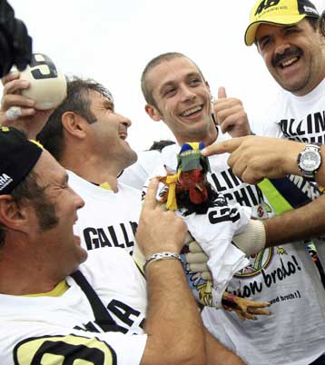 Βαλεντίνο έχεις… σα-ΡΟΣΙ τους τίτλους στα MotoGP