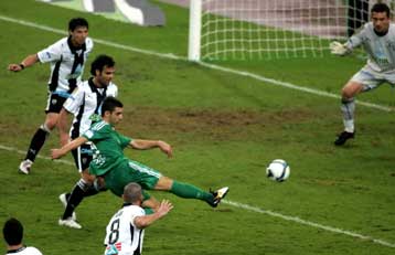 Ο… «Κατσούρ» 2-1 τον ΠΑΟΚ, μοιρασιά για Αρη και ΑΕΚ, η Ξάνθη το γειτονικό ντέρμπι