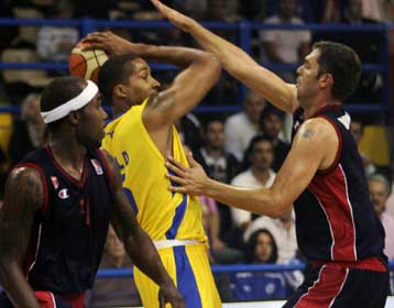 Προπόνηση ΠΑΟ με… διακοπές στη Λάρισα, δυναμική επιστροφή Περιστερίου