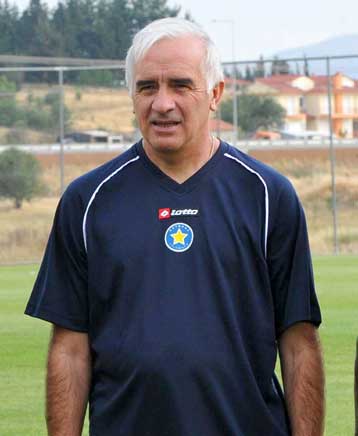 Ο Αστέρας απέλυσε τον Γκόμες και ανακοίνωσε τον Βλάχο στην τεχνική ηγεσία