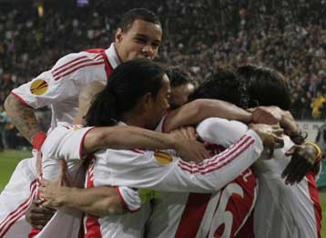 Εντός έδρας… συντριβή της Αλκμααρ με 4-2 από τον Αγιαξ