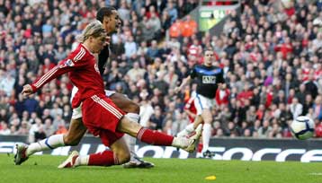 Η Λίβερπουλ πήρε το ντέρμπι από την Μ.Γιουνάιτεντ