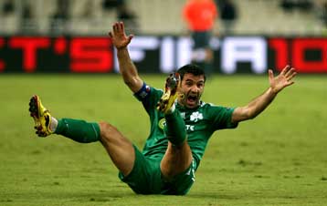 Μήπως νομίζετε ότι είμαστε Μπαρτσελόνα, αναρωτιέται ο Καραγκούνης