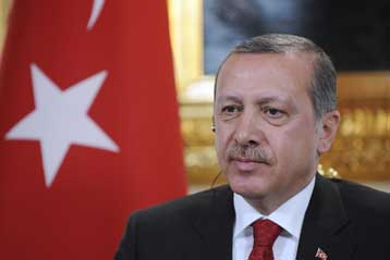 «Η Δύση φέρεται άδικα στο Ιράν» λέει ο Τούρκος πρωθυπουργός