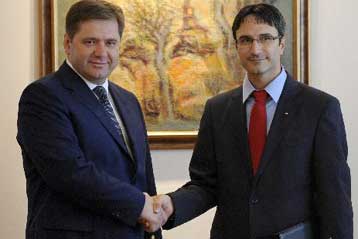 «Ήξεις-αφίξεις» από τη βουλγαρική κυβέρνηση για τα ενεργειακά έργα